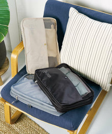 《預訂》ONDOO by Wpc. 極簡旅行壓縮收納袋｜拉鍊式厚度壓縮．網狀透氣設計．防水防污衣物收納袋 (165g)